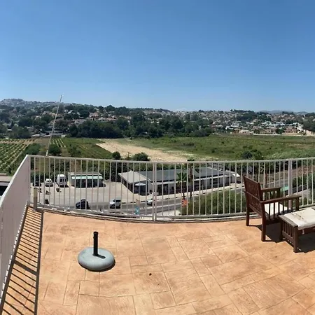 Apartamento Charming 2-bed In Private Pool